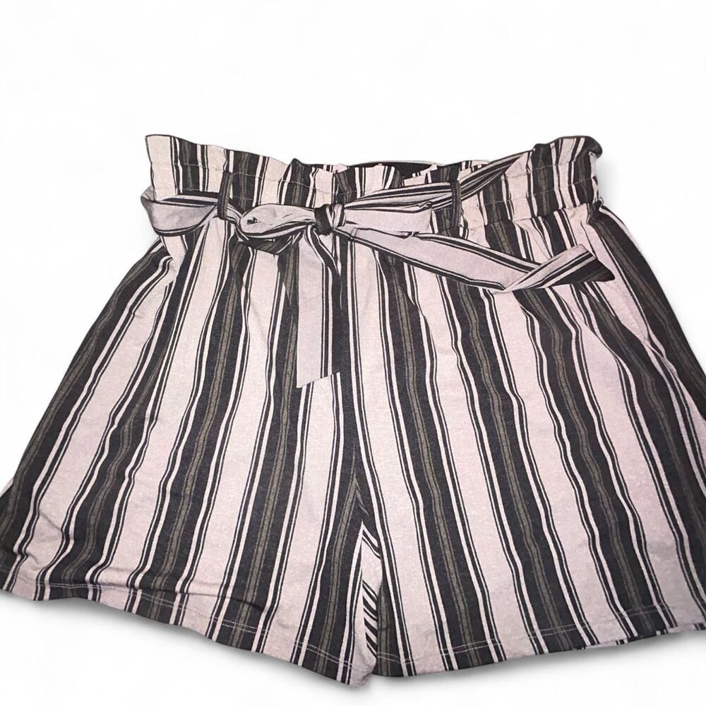 Lularoe Black and Grey Ella Women's Shorts